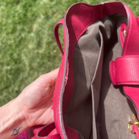 Louis Vuitton Mahina Cirrus PM - Picture 6 of 16